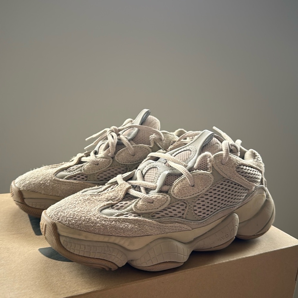 adidas 500 Taupe Light women’s 7 or GS 5.5